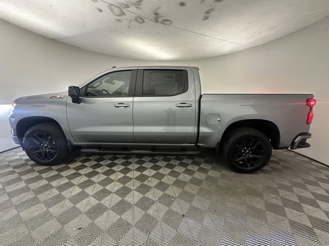 2025 Chevrolet Silverado 1500 RST photo 2