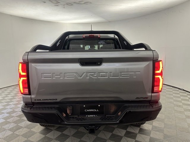 2025 Chevrolet Colorado ZR2 photo 2