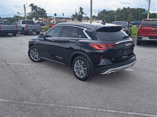 2023 Infiniti QX50 Luxe photo 3