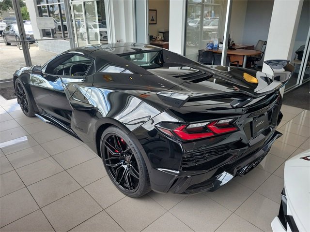 2026 Chevrolet Corvette Z06 3LZ Convertible photo 3