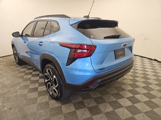 2025 Chevrolet Trax photo 3