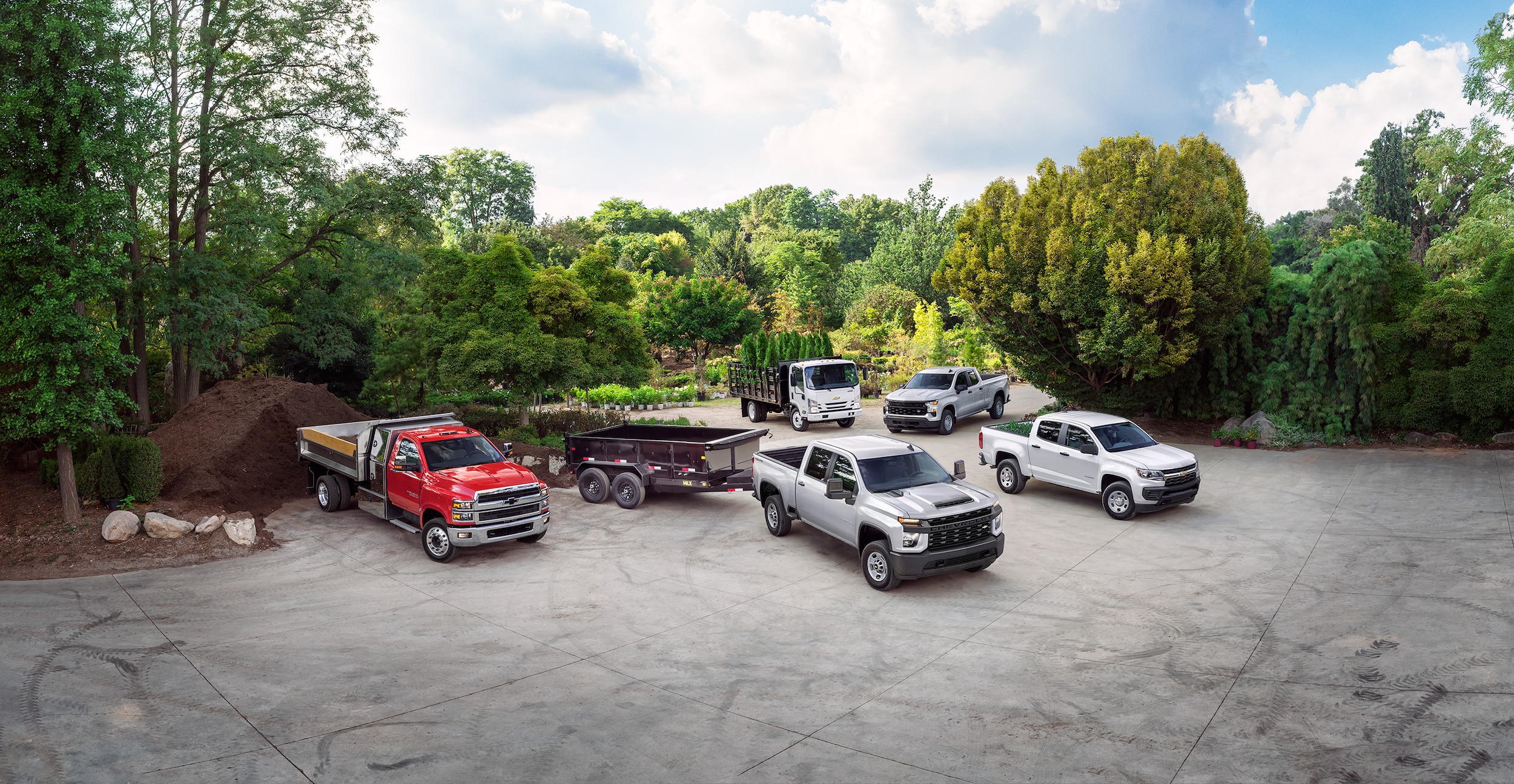 2022-Chevrolet-Truck-Family.jpg