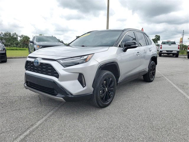 2023 Toyota RAV4 Hybrid XSE photo 2