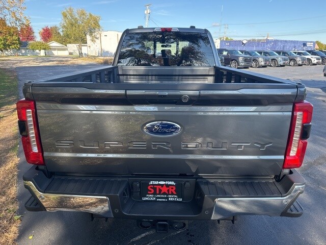 2026 Ford F-350 Lariat photo 4