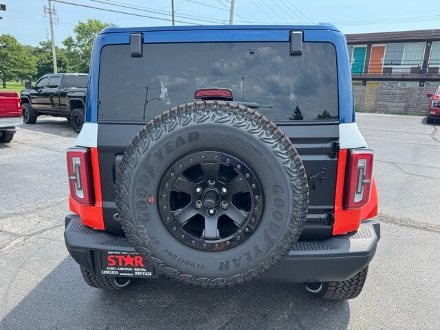 2025 Ford Bronco First Edition photo 4