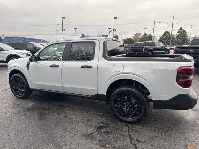 2025 Ford Maverick XLT photo 3