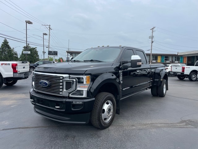 Used 2021 Ford F-350 Super Duty Platinum with VIN 1FT8W3DTXMED40000 for sale in Streator, IL