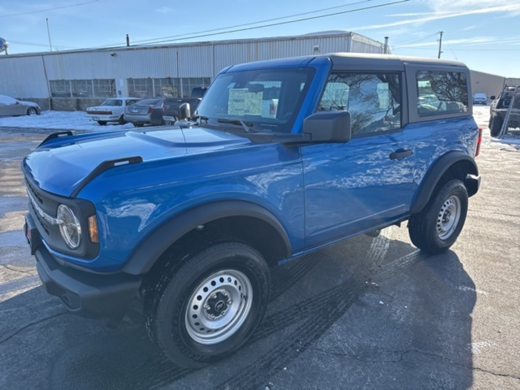 New 2025 Ford Bronco Base SUV