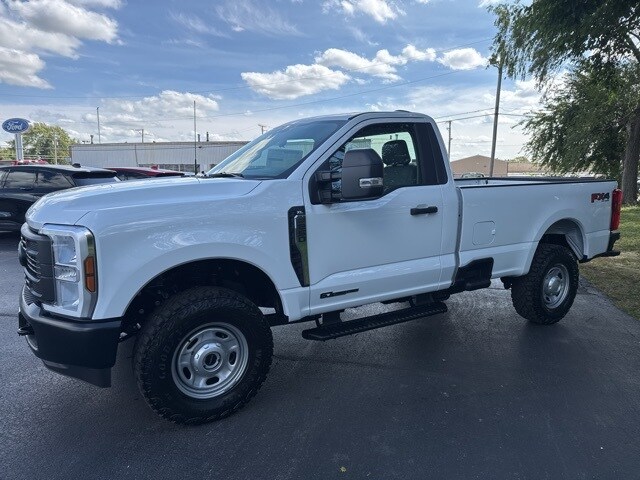 2026 Ford F-250 photo 2