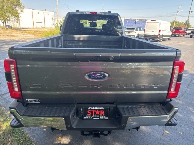 2026 Ford F-350 photo 4