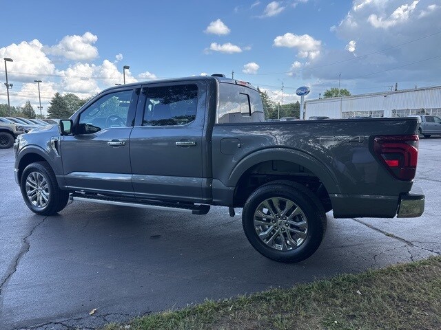 2025 Ford F-150 Lariat photo 3
