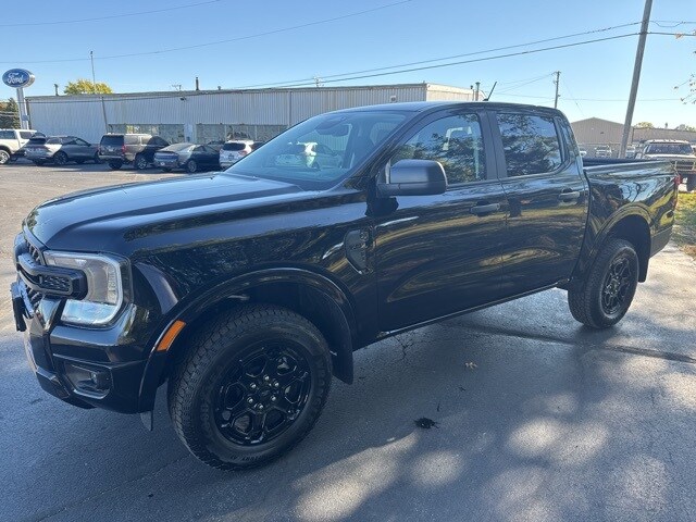 2025 Ford Ranger XLT photo 2