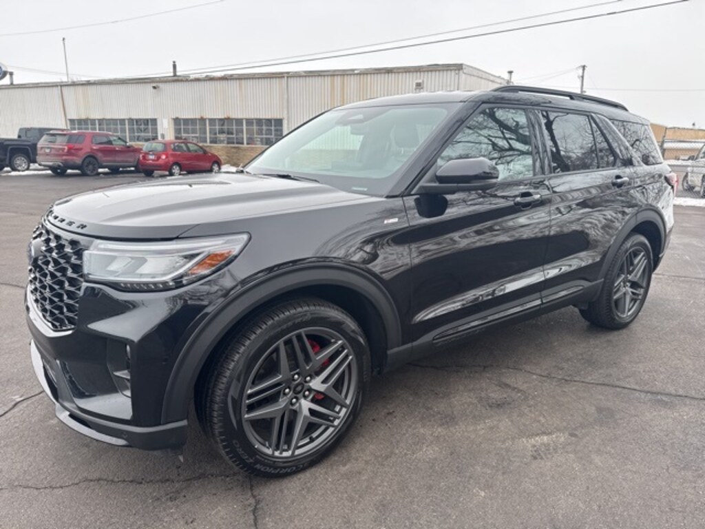 Used 2025 Ford Explorer ST-Line SUV