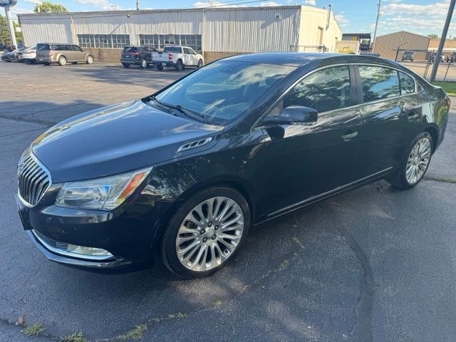Used 2015 Buick LaCrosse Premium 2 with VIN 1G4GF5G32FF158741 for sale in Streator, IL