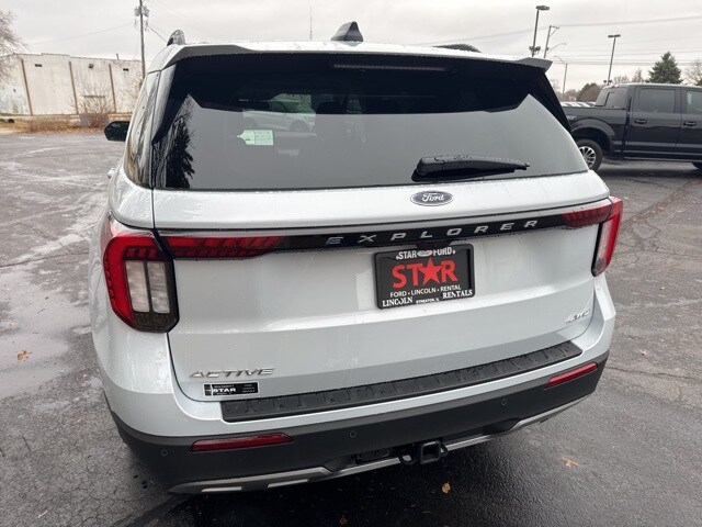 2026 Ford Explorer photo 3