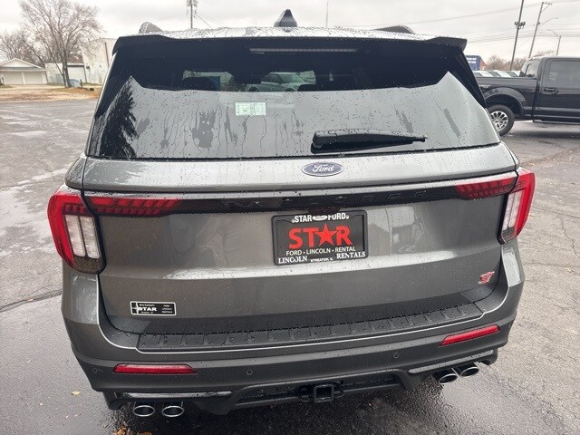 2026 Ford Explorer ST photo 4