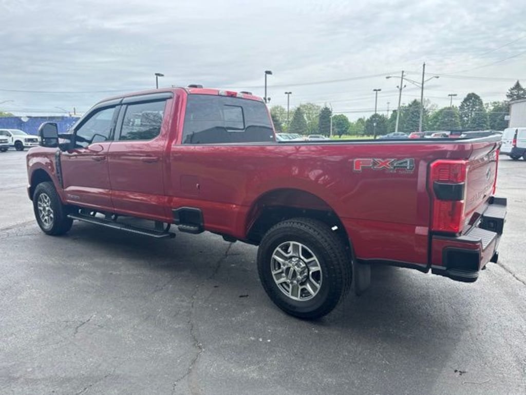 Used 2023 Ford F-350SD Lariat Truck