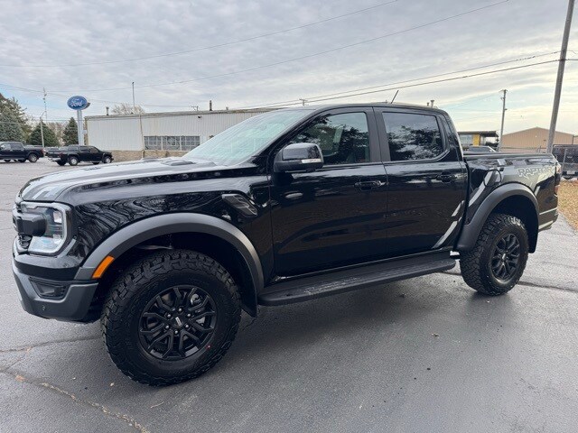 2025 Ford Ranger Raptor photo 2