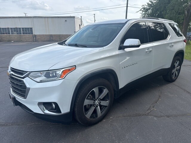 2018 Chevrolet Traverse 3LT photo 2