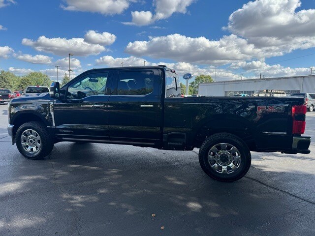 2026 Ford F-350 photo 3