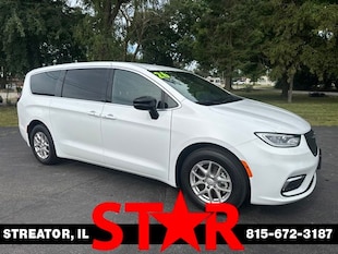 2026 Chrysler Pacifica Select Minivan/Van
