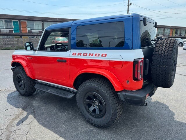 2025 Ford Bronco First Edition photo 3