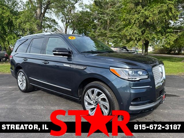 2024 Lincoln Navigator Premiere AWD's photo