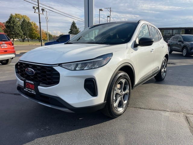 2025 Ford Escape ST-Line photo 2