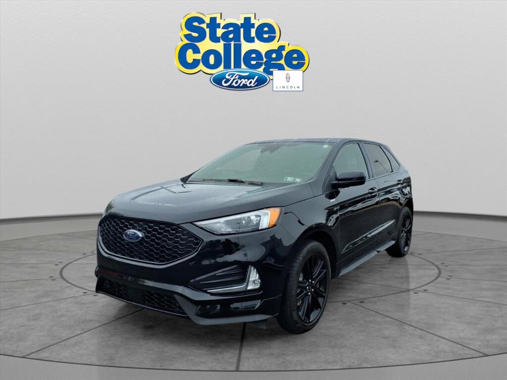 2024 Ford Edge ST photo 3