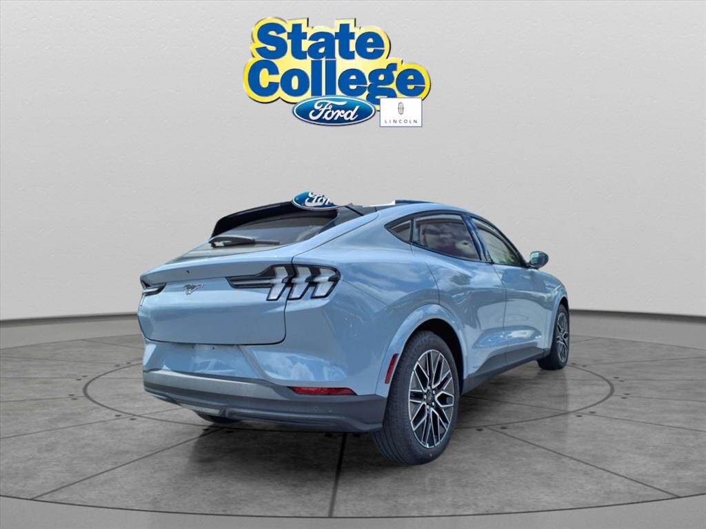 2025 Ford Mustang Mach-E Premium photo 3