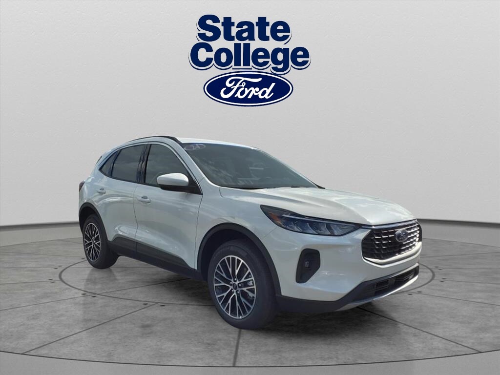 2024 Ford Escape Plug-In Hybrid photo 2