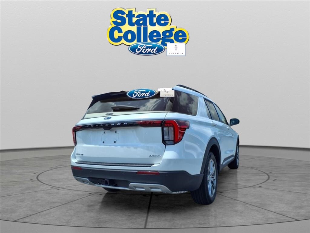 2025 Ford Explorer photo 4