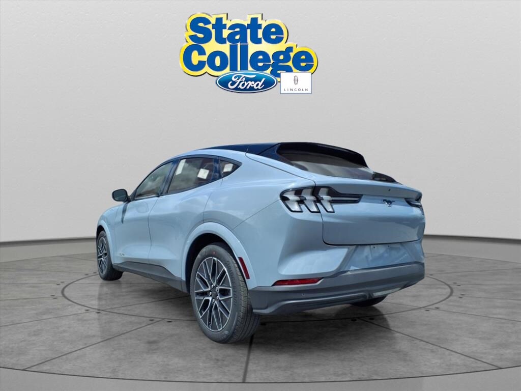 2025 Ford Mustang Mach-E Premium photo 4