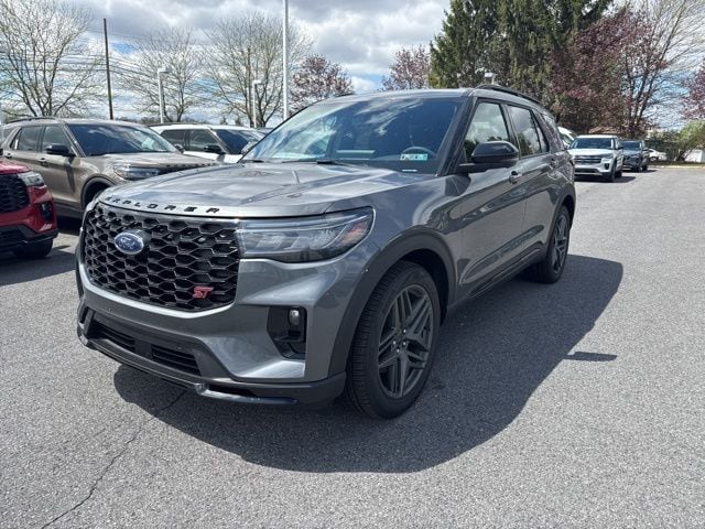 2026 Ford Explorer ST 4WD's photo