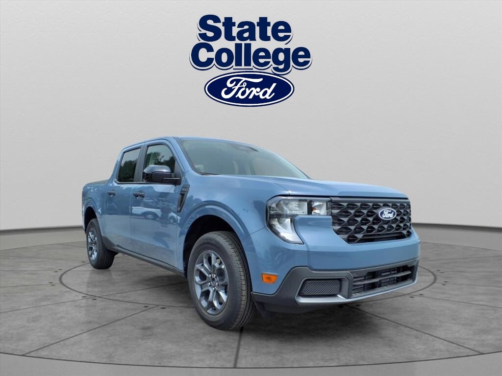 2025 Ford Maverick XLT photo 2