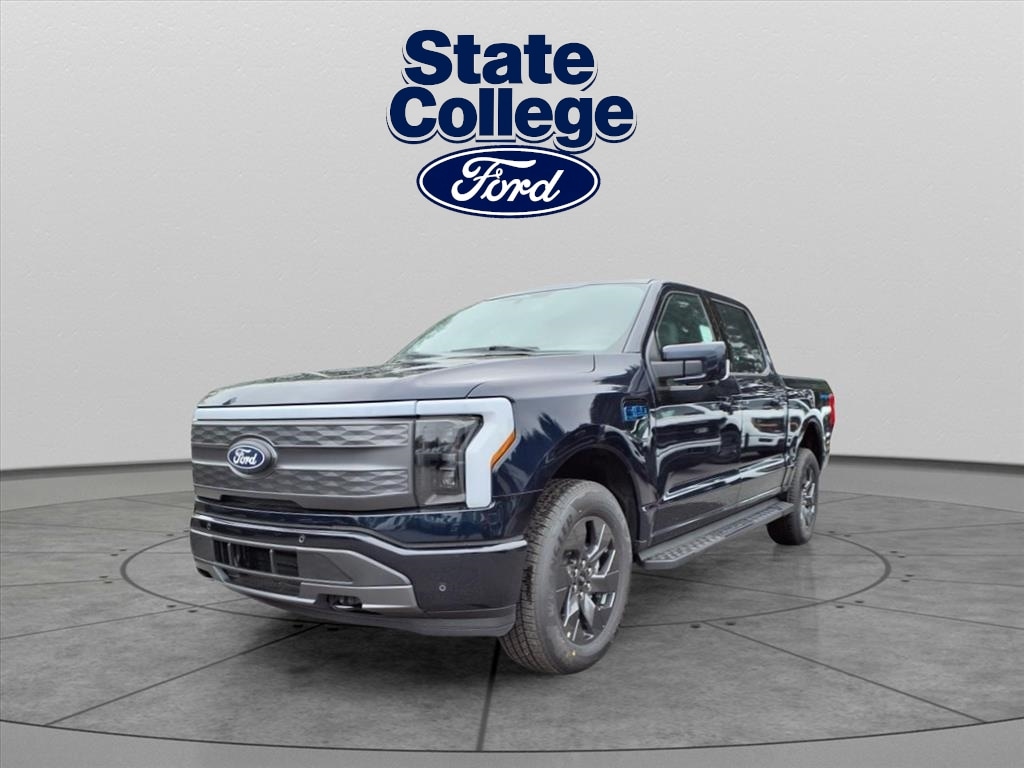 New 2025 Ford F-150 Lightning Lariat AWD Lariat SuperCrew 5.5 ft. SB