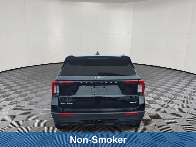 2025 Ford Explorer Active - Photo 4