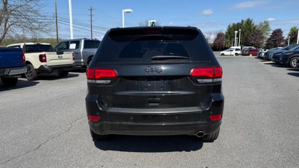 Used 2020 Jeep Grand Cherokee Altitude SUV