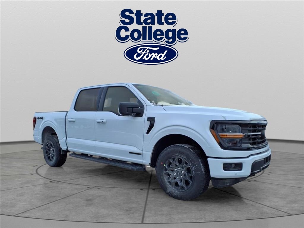 2025 Ford F-150 XLT photo 2