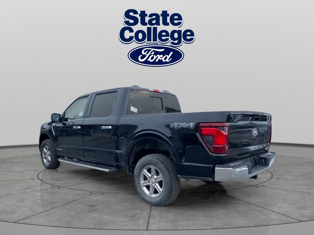 2025 Ford F-150 XLT photo 4