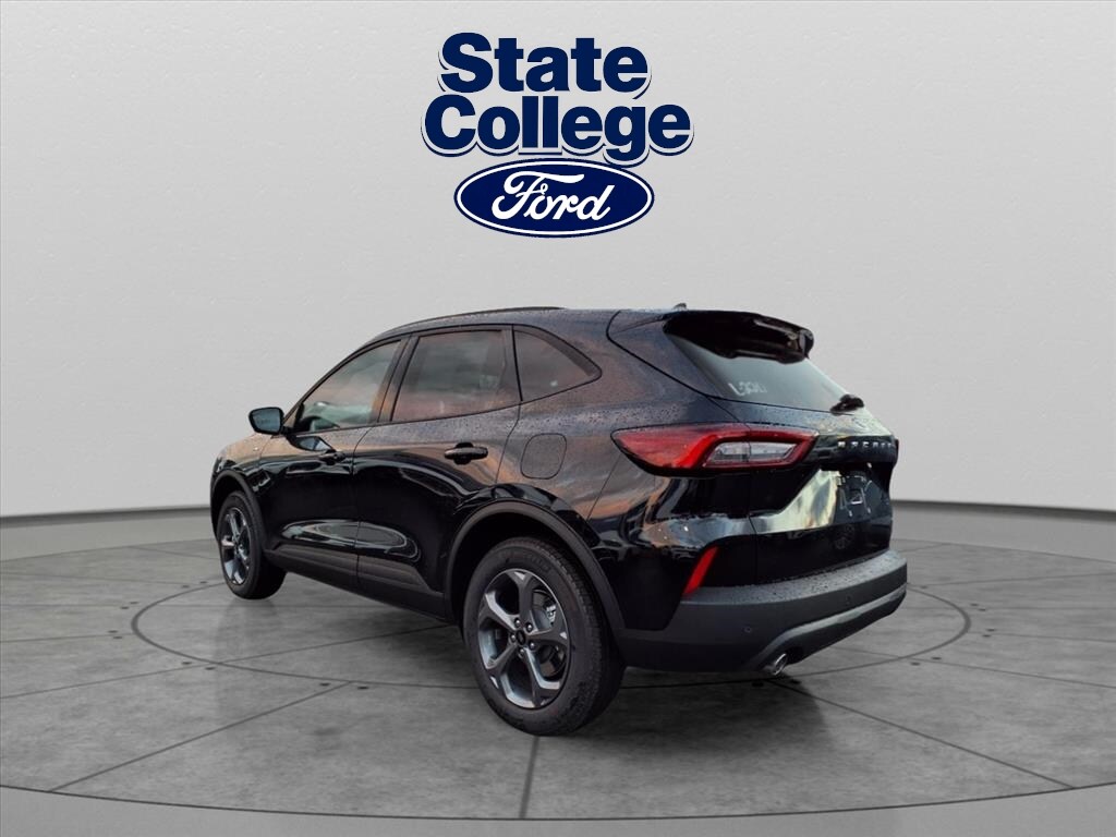 2025 Ford Escape ST-Line photo 3