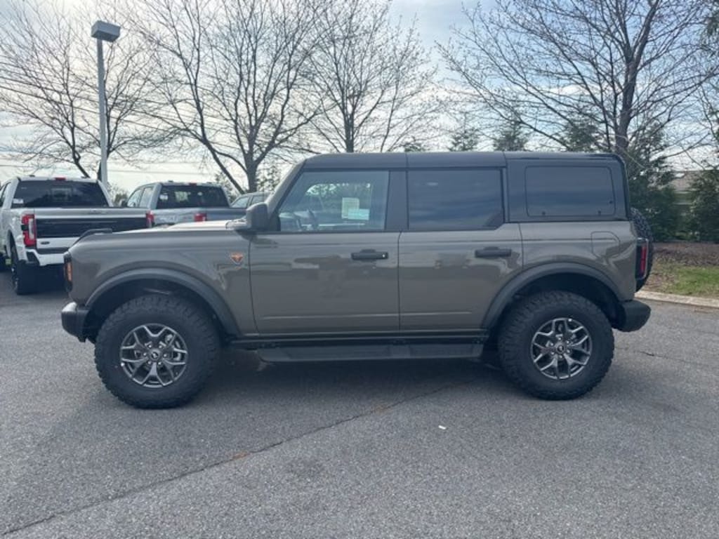 New 2025 Ford Bronco Badlands SUV