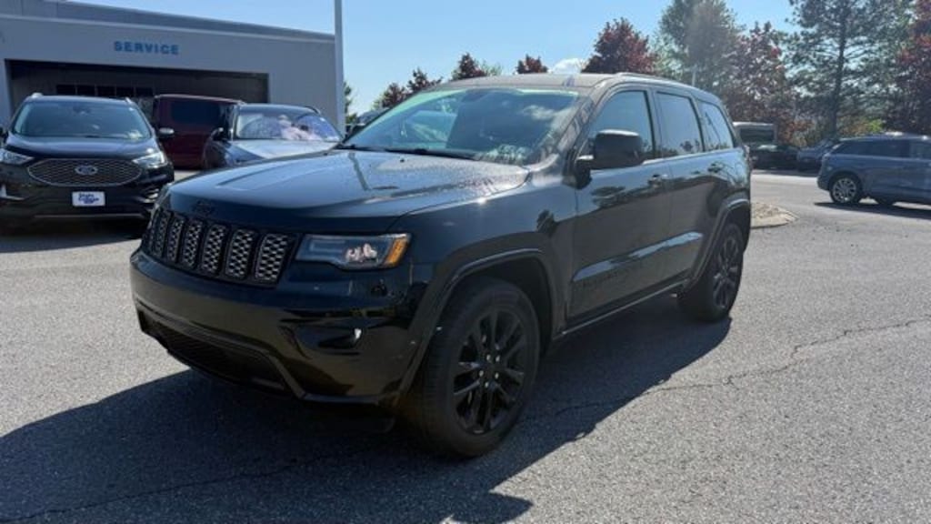 Used 2020 Jeep Grand Cherokee Altitude SUV
