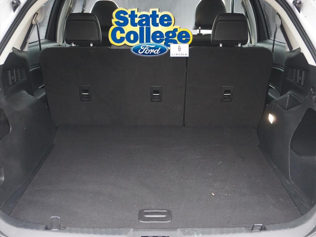 2019 Ford Edge SEL photo 4