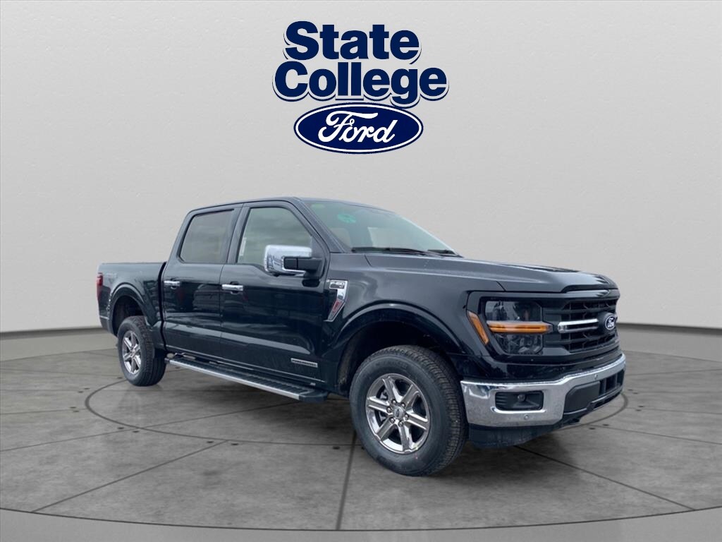 2025 Ford F-150 XLT photo 2