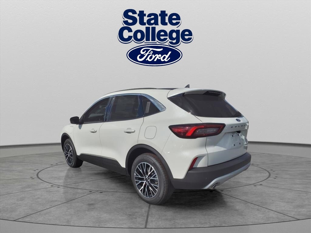 2024 Ford Escape Plug-In Hybrid photo 4