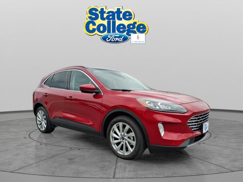 Used 2022 Ford Escape Hybrid Titanium SUV