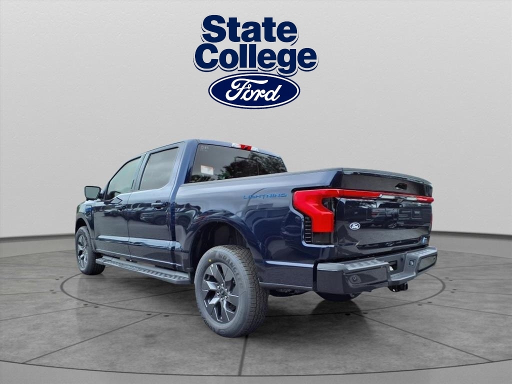 New 2025 Ford F-150 Lightning Lariat AWD Lariat SuperCrew 5.5 ft. SB