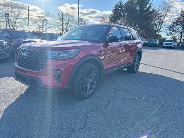 2026 Ford Explorer ST-LINE 4WD's photo