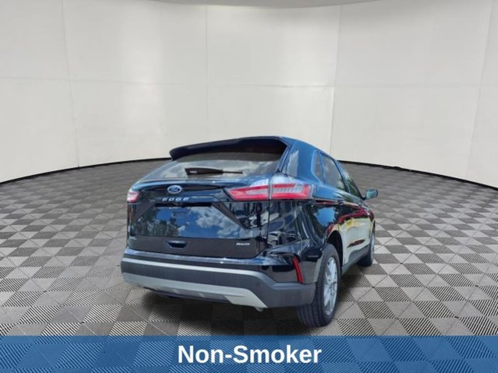 Used 2024 Ford Edge SEL SUV